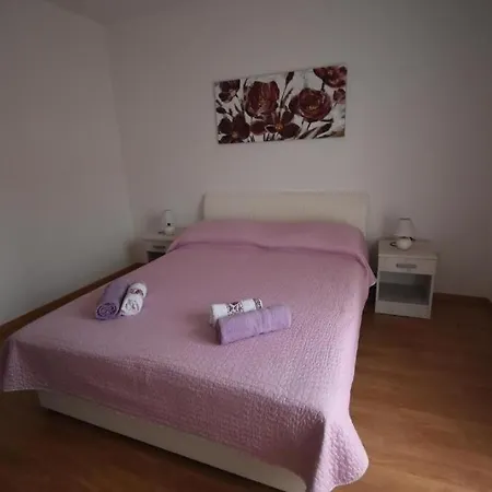 Appartamento With Parking Space - 25951