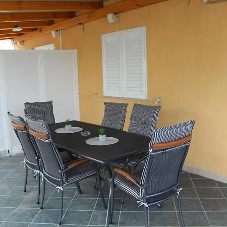 With Parking Space - 25951 Appartamento