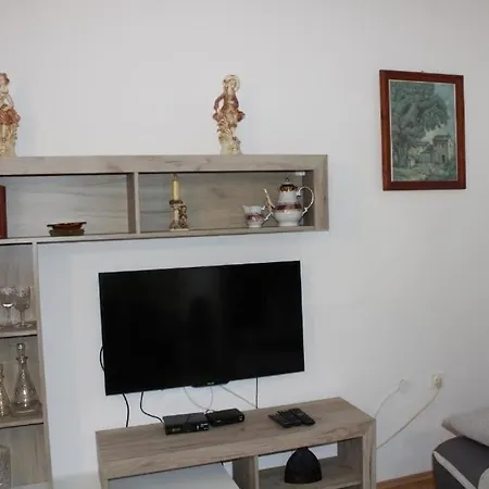 Appartamento With Parking Space - 25951